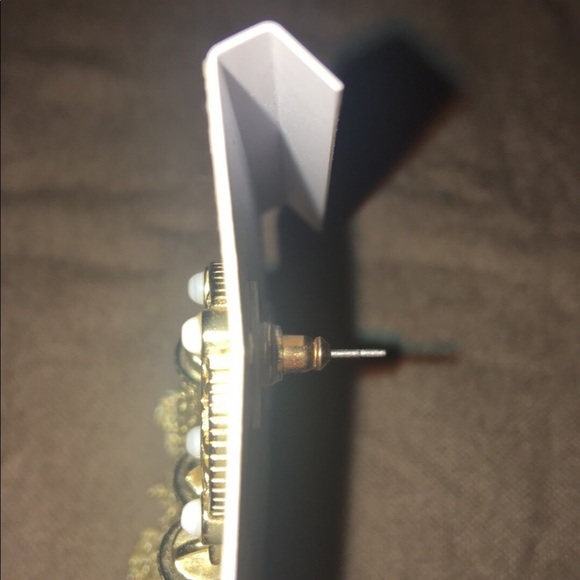 Kendra Scott Gold Adam Earrings - Picture 3 of 3